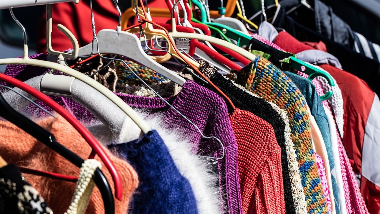 Brukte klær på loppemarked