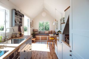 mikrohus interiør kjøkken