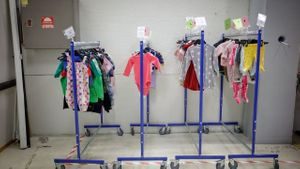 Klesstativ med barneklær