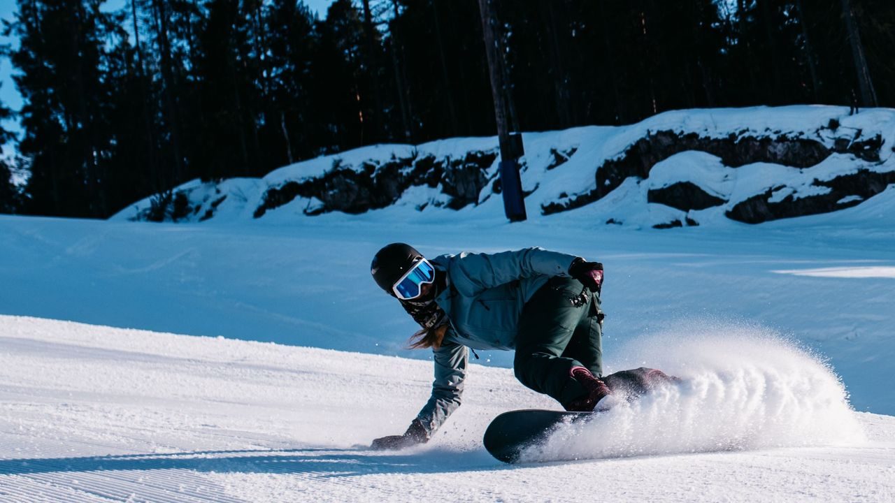 snowboardkjører som er med i snowChallenge