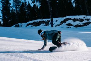 snowboardkjører som er med i snowChallenge
