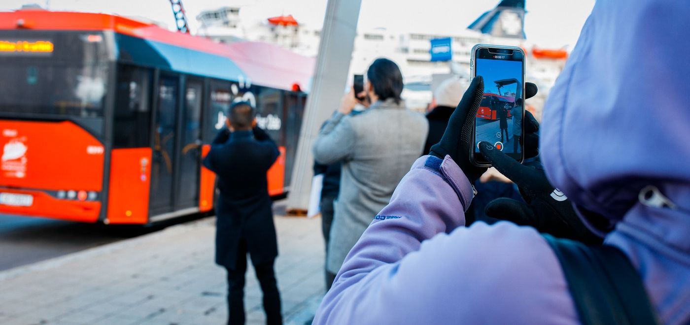 Delegasjon fra New York studerer elektrifisering av bussene i Oslo