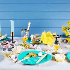 Lær kildesortering av engangsartiklene fra festbordet!