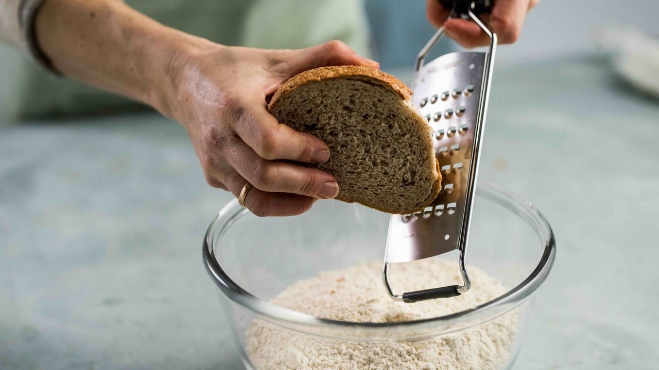 brød rasp. Dette kan du lage med brødrester: Vafler