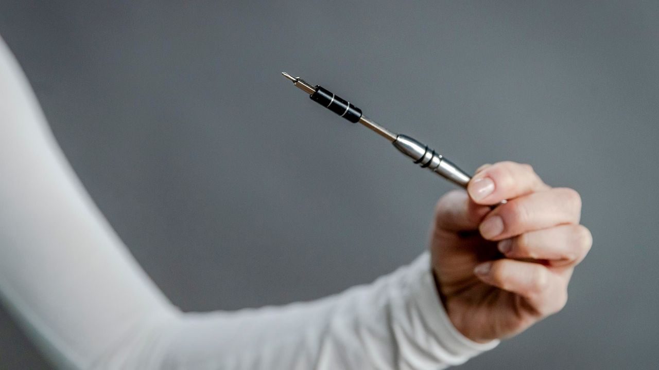 Anine Dedekam Moldskred gir tips til å fikse elektronikk: skri\utrekker