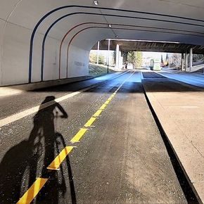 En av Oslos mange sykkelveier går i kulvert under Østre Aker vei ved Veitvet