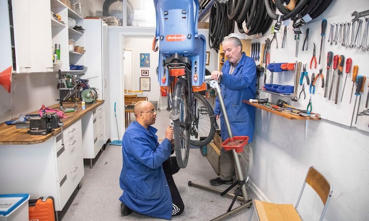 arbeid i sykkelverksted