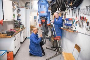 arbeid i sykkelverksted