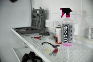 Utstyr til å reparere sykkel