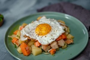 Restemat med kalkun: pytt i panne