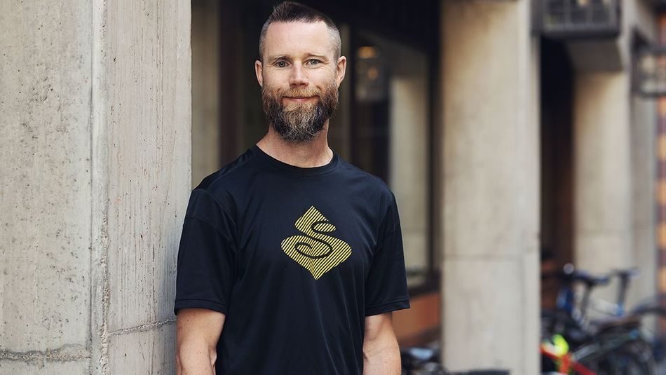 Fikk støtte til sykkelparkering: Slik fekk Det Norske Teatret plass til over dobbelt så mange syklar som dei hadde før.