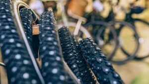 Piggdekk til sykkel.