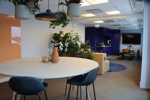 nytt brukt møtebord